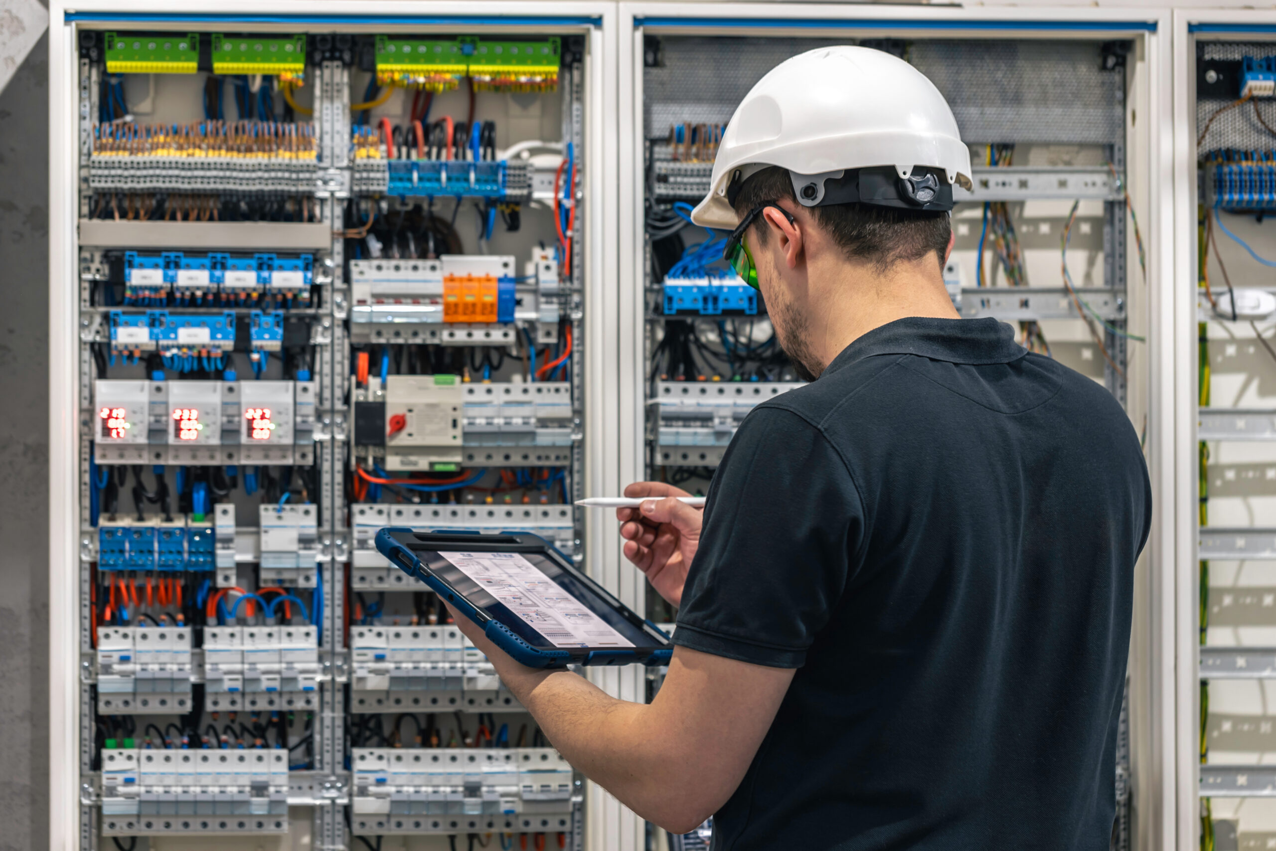 Electro-technical communication